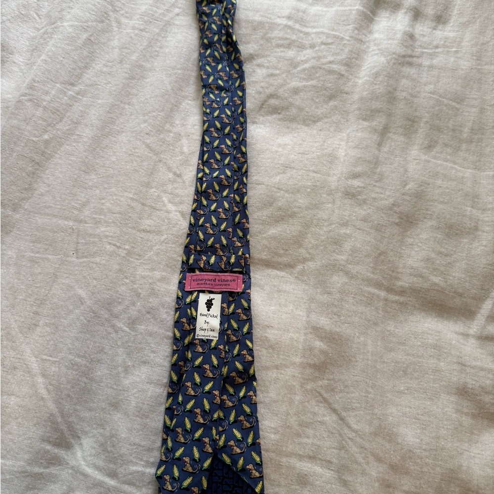 Vineyard Vines Navy and Yellow Patterned Tie
